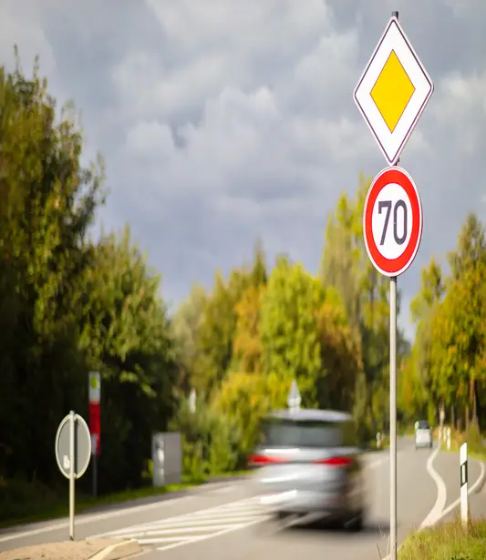 Ülkelere Göre Hız Sınırları ve Cezalar