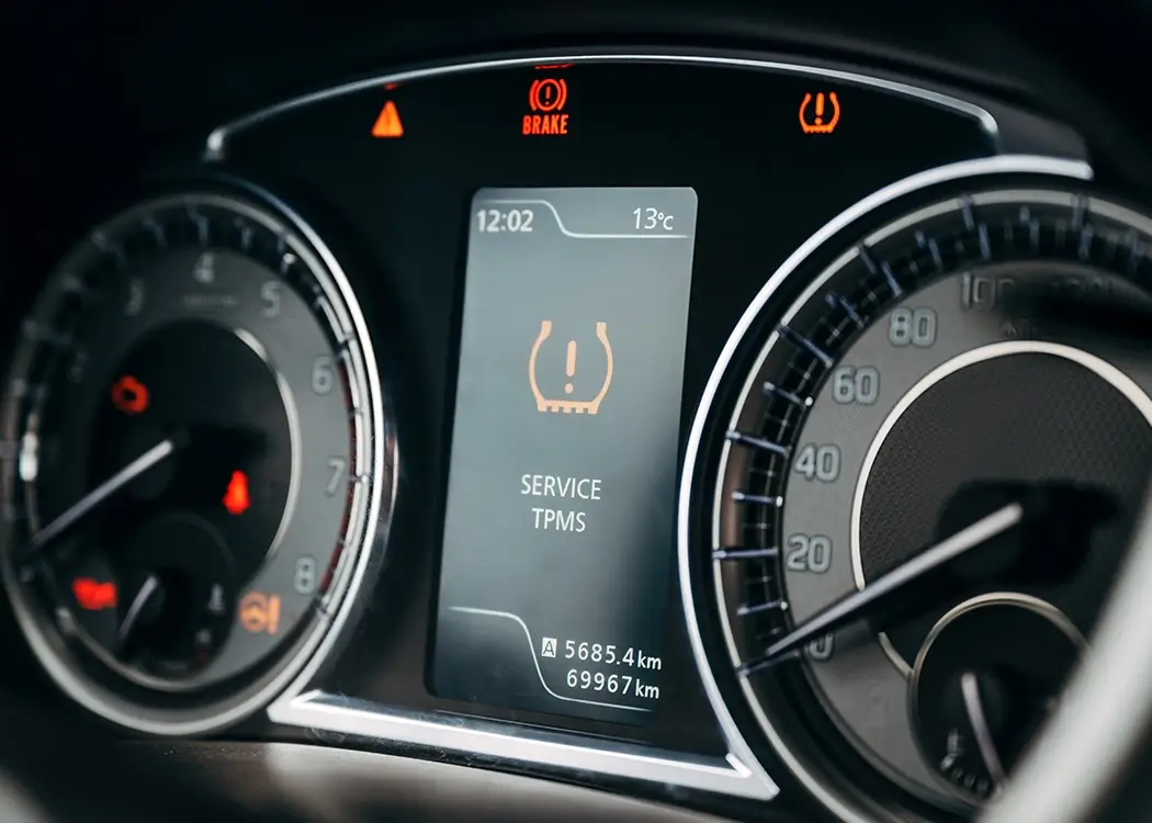 lastik-basinc-uyarisi-nasil-soner