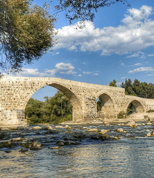 Hikayesiyle İlgi Çeken Tarihi Köprüleri Keşfet