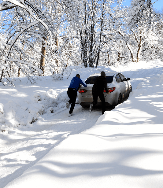 Karlı ve Buzlu Yokuşlarda Nasıl Araba Kullanmalıyız?